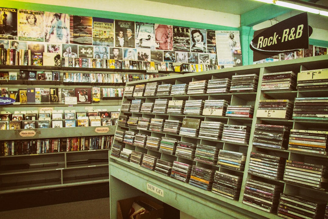 Photo Thrift store shopping
